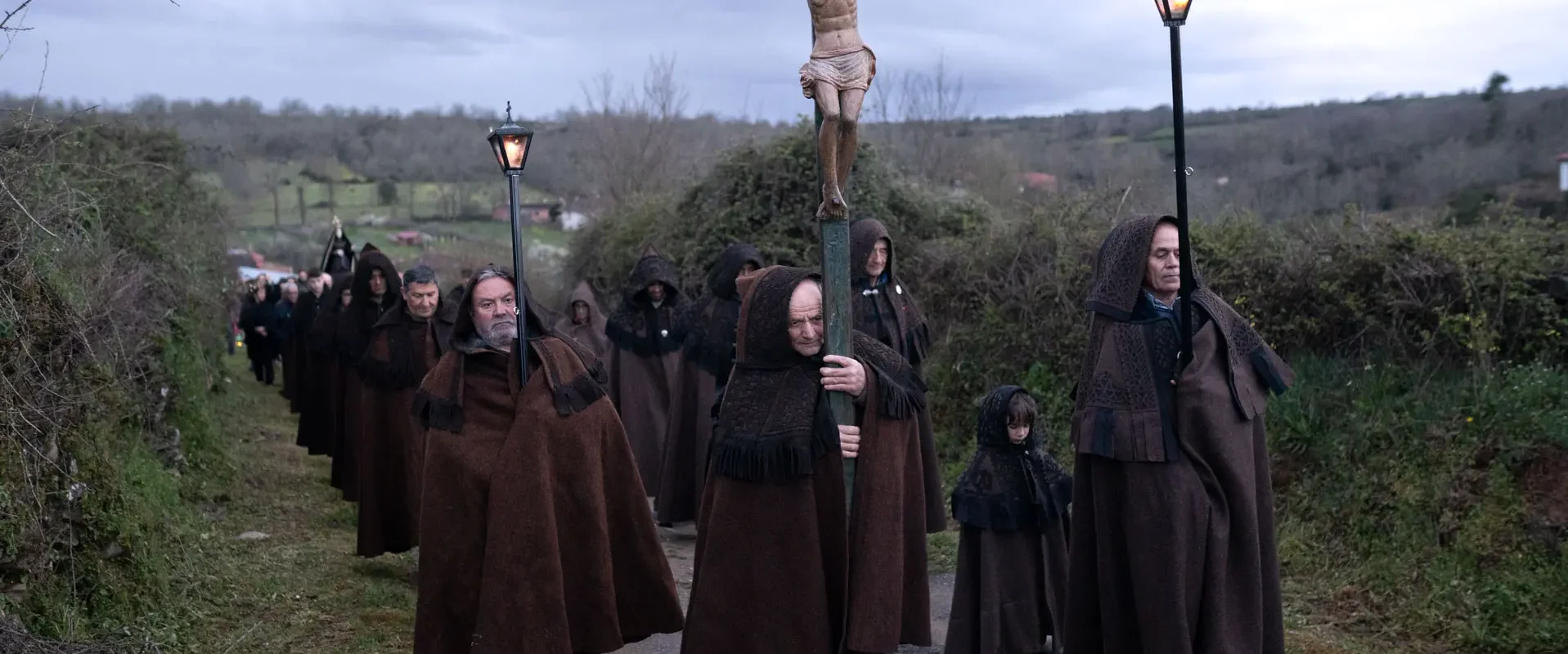 La procesión camino del calvario. Foto Emilio Fraile.