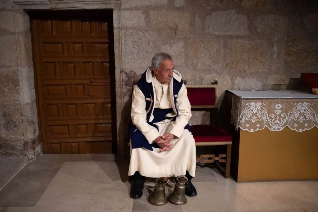 El barandales del Via Crucis antes del traslado del Nazareno.