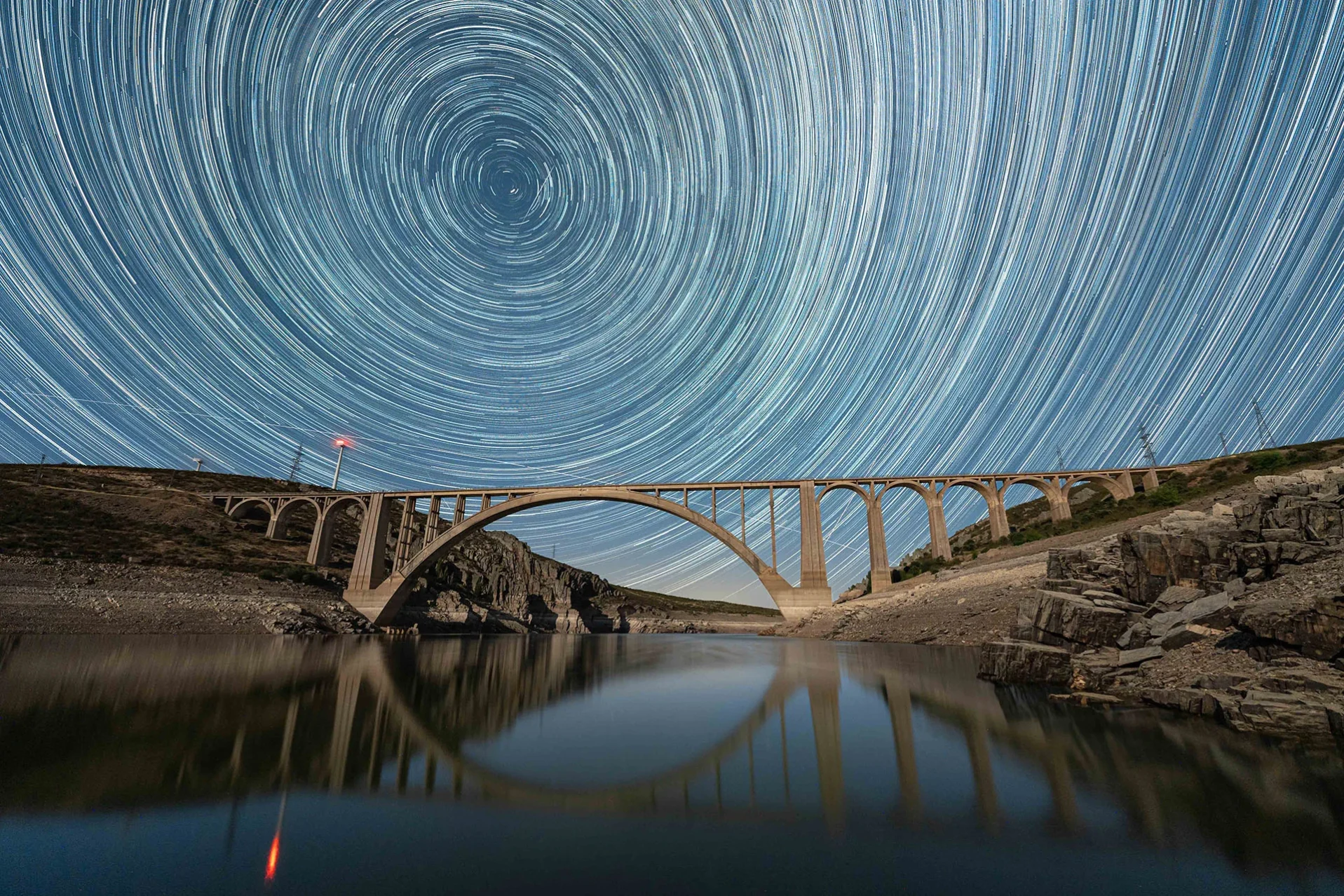 Fotografía circunpolar en el viaducto Martín Gil. Foto J.Pascual.