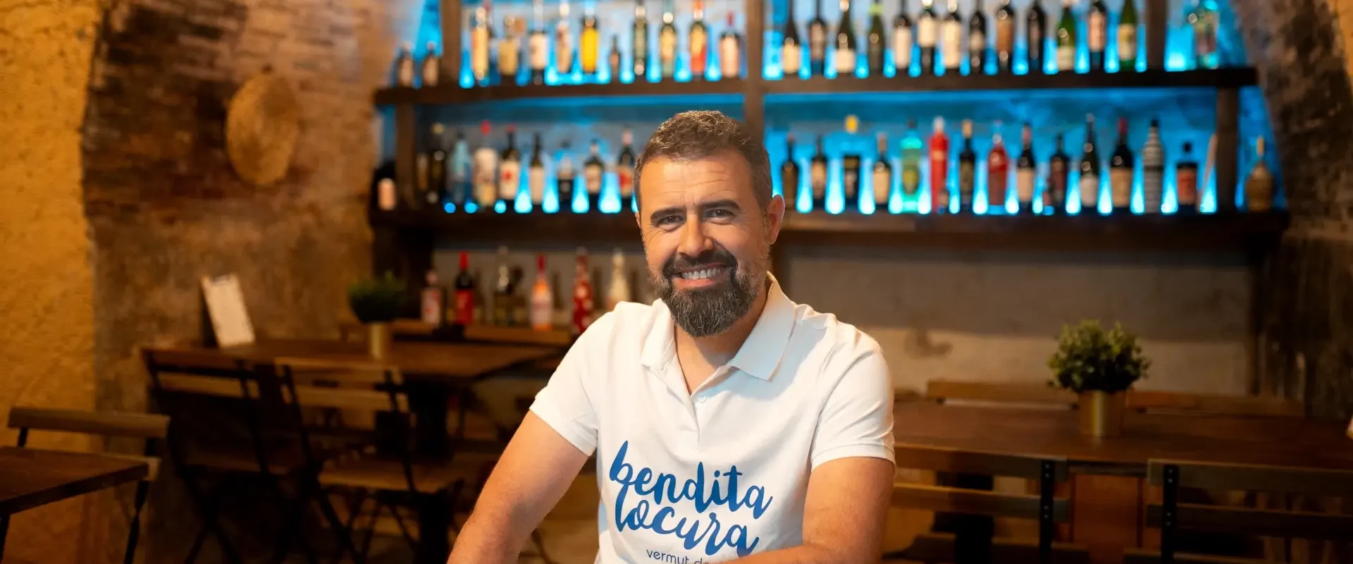 Antonio Gayoso, en su bodega en Morales del Vino.