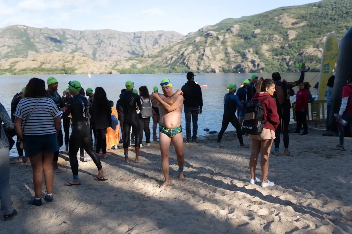 Travesía a Nado del Lago de Sanabria 2024. Foto Emilio Fraile