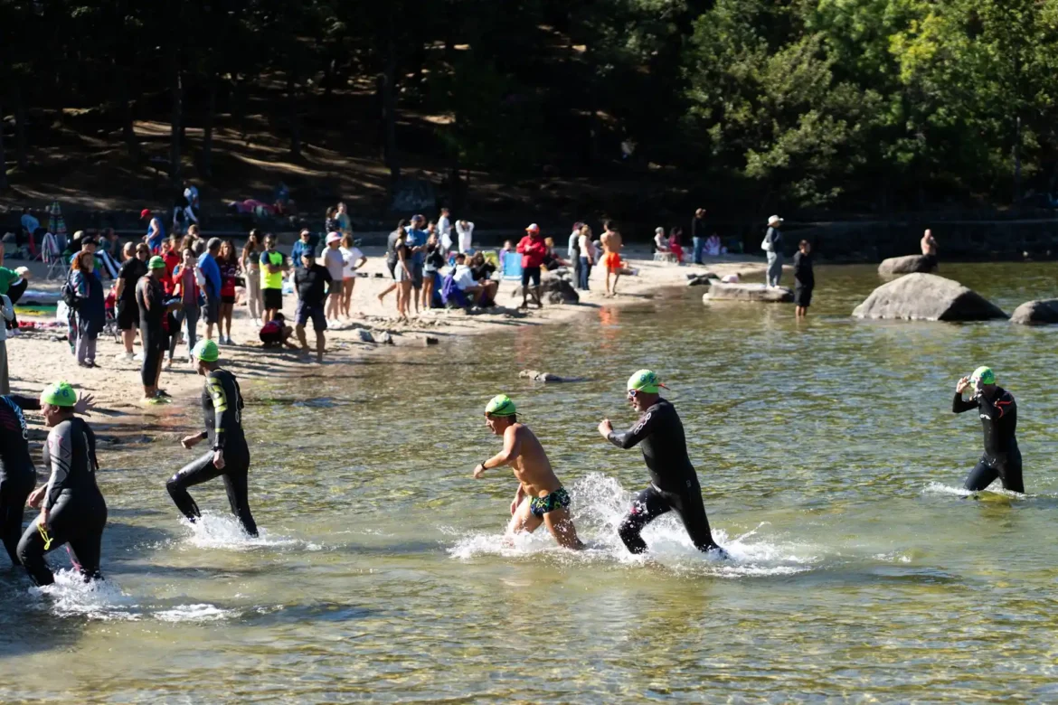 Travesía a Nado del Lago de Sanabria 2024. Foto Emilio Fraile