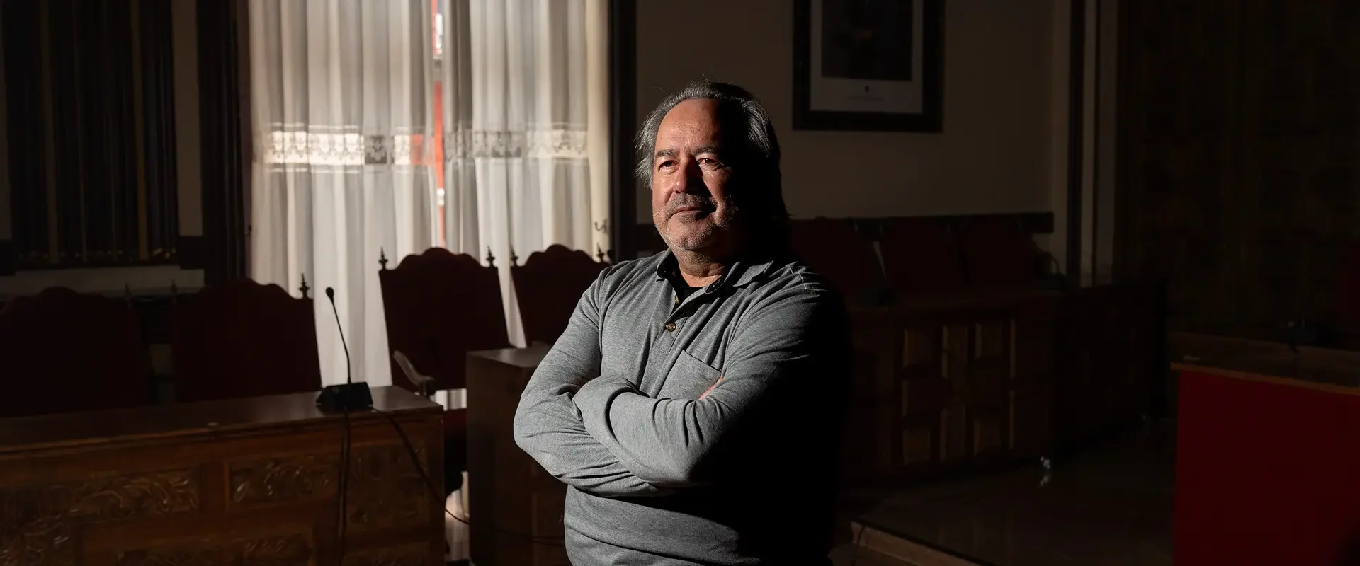 Francisco Guarido, en el salón de plenos del ayuntamiento. Foto Emilio Fraile.