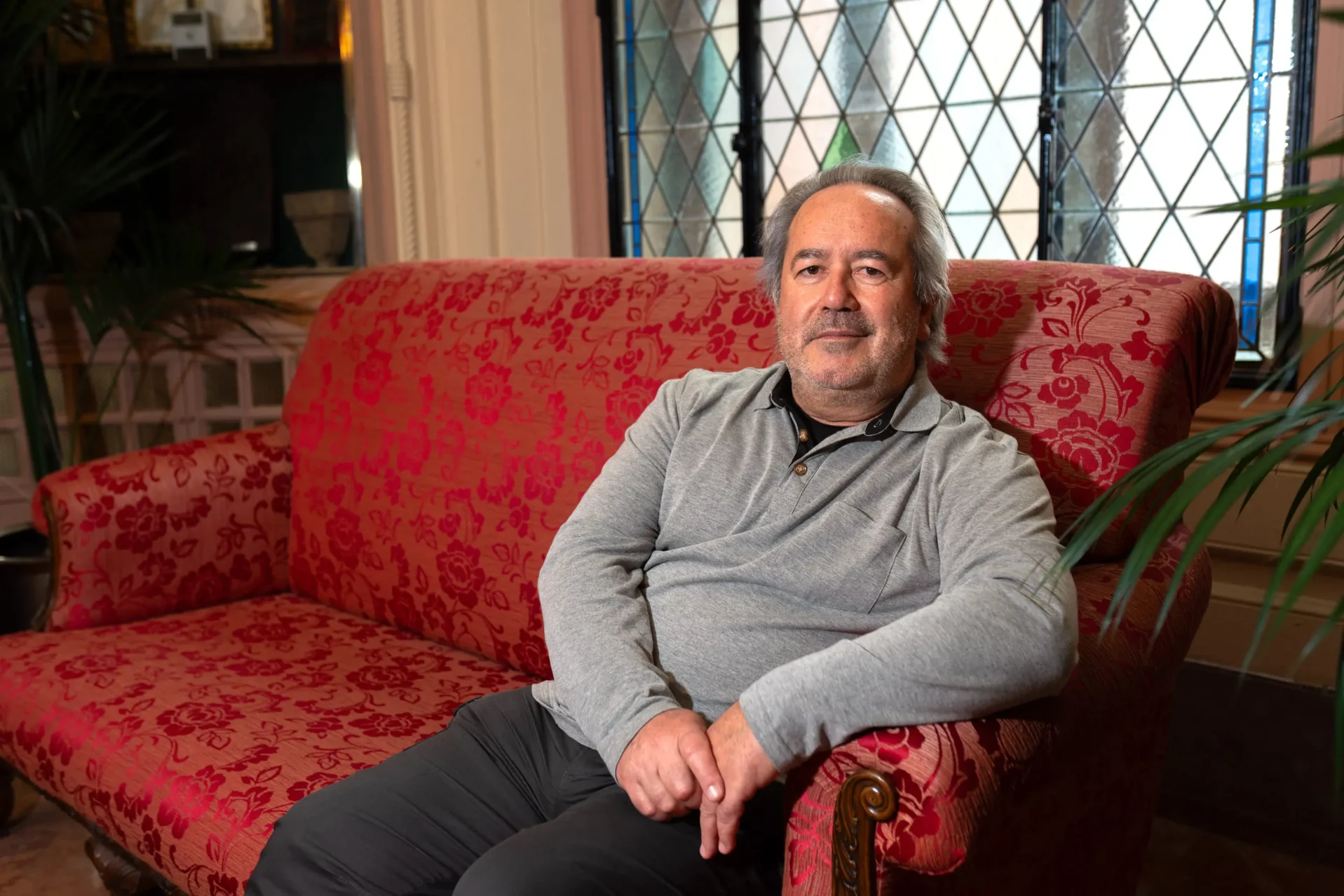 Guarido, en uno de los sillones del ayuntamiento de Zamora. Foto Emilio Fraile.