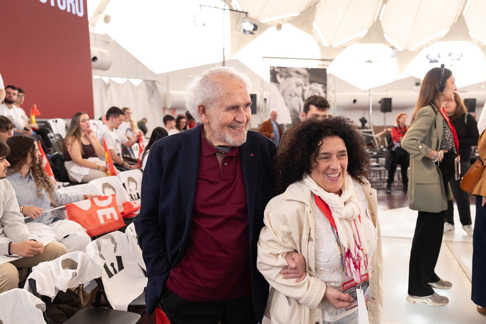 Demetrio Madrid, en el acto de cierre de campaña del PSOE de Castilla y León. Foto Emilio Fraile