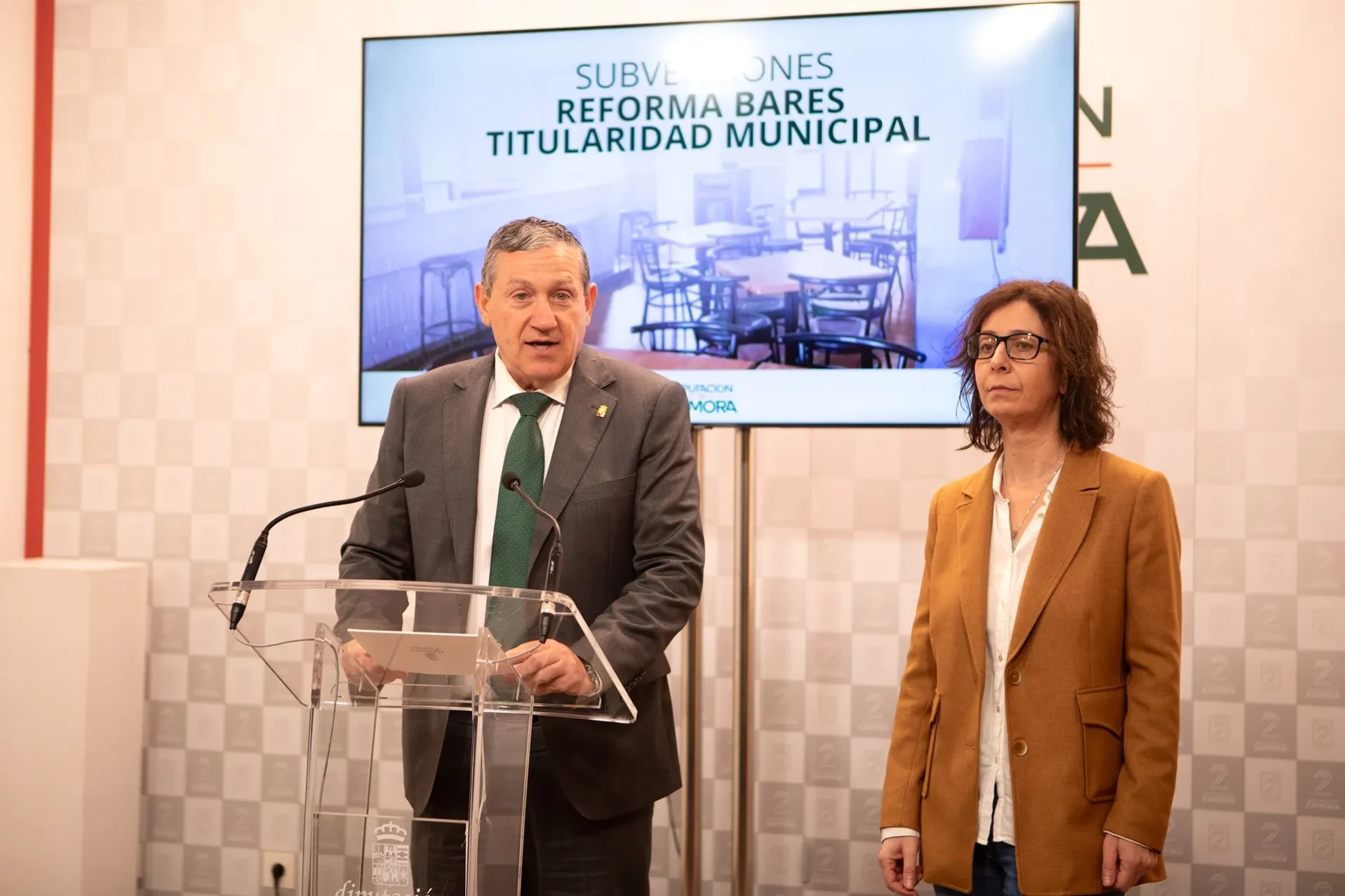 Javier Faúndez y Amaranta Ratón. Foto Paloma V. Escarpa